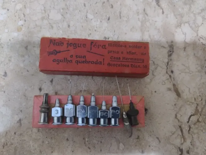 Agulhas hipodérmicas antiga - Casa Hermanny