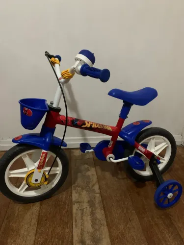 Vendo Bicicleta do Homem Aranha aro 12