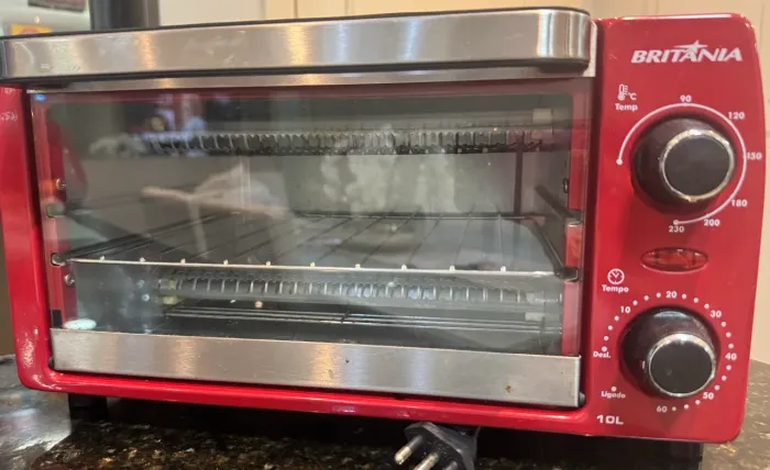 Forno Elétrico Britânia 10l Bfe10v Vermelho