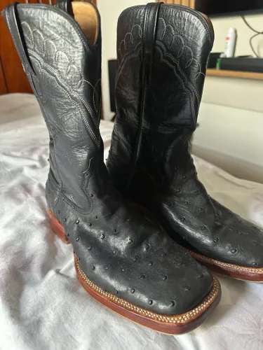 Bota avestruz bolinha lazão botas