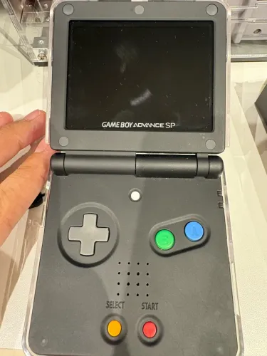 GBA SP AGS 101 com tela ips e Everdrive EZ Flash Omega