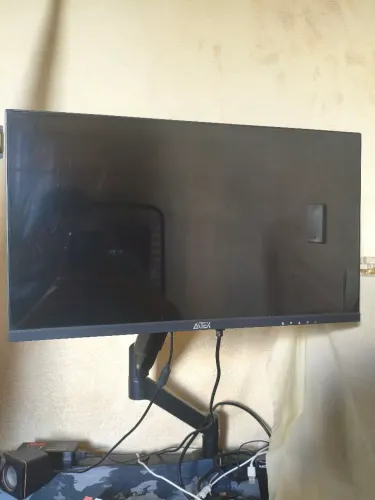 Monitor Gamer Bluecase 24" Full HD 75Hz Slim HDMI / VGA - Excelente Estado<br>