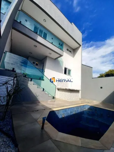 Sobrado com 3 quartos à venda, 181 m² por R$ 1.290.000 - Jardim Olímpico - Maringá/PR