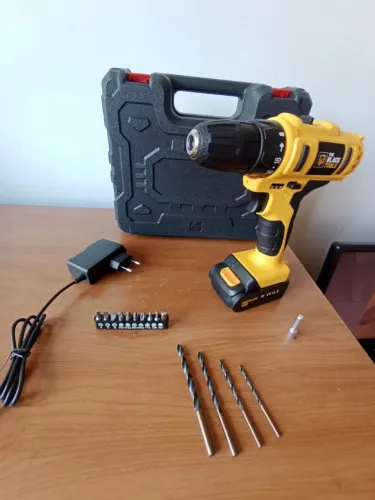 Parafusadeira/Furadeira The Black Tools 12V
