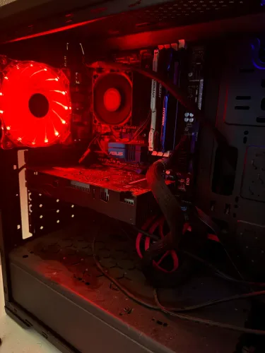 PC Gamer CPU gtx 1050ti 16GB RAM AMD FX 8300