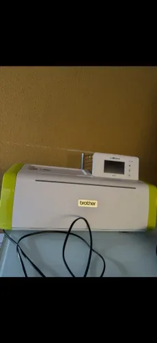 Máquina de corte brother