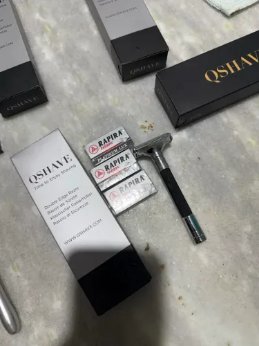 Barbeador retrô QShave delux