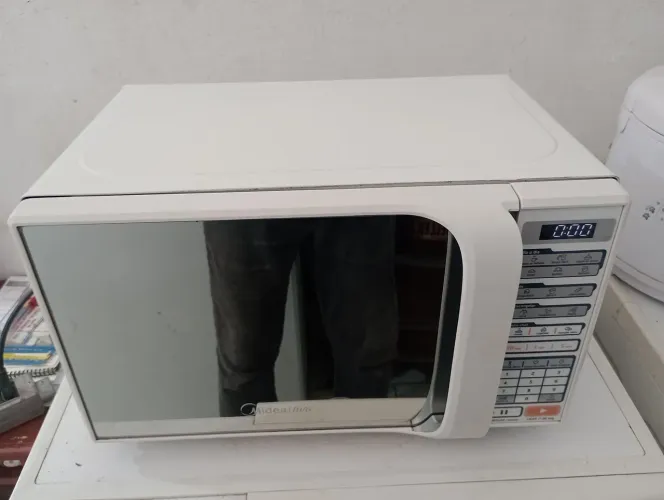 Microondas Midea 20 litros