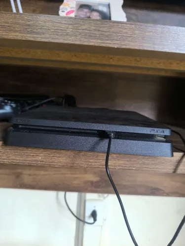 Ps4 slim 1tera 5 controles