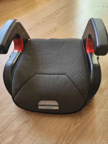 Assento infantil para carro