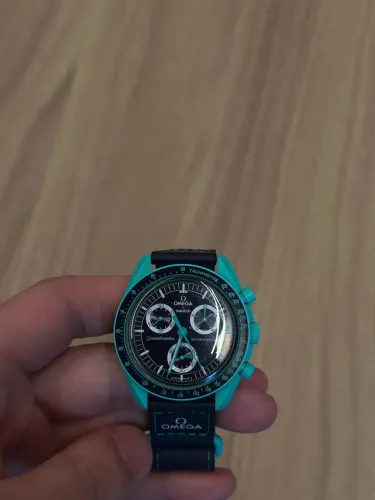 Swatch x Omega Relógio Bioceramic Moonswatch Mission On Earth Polar Lights