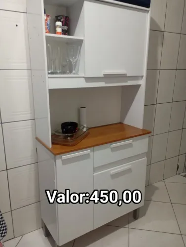 Armário pequeno