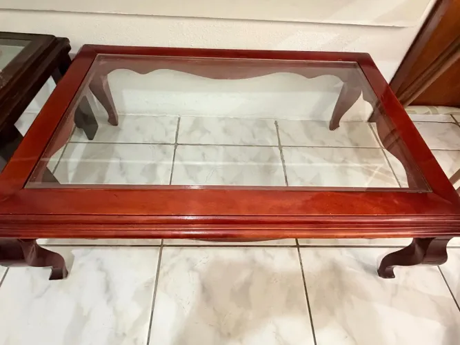 Mesa retrô de madeira maciça