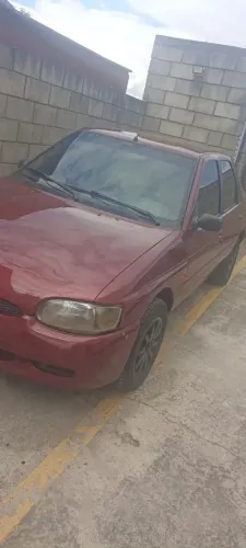Ford Escort GL 1.6 MPI 2000