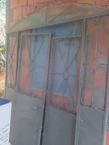 Vendo porta 600 reais