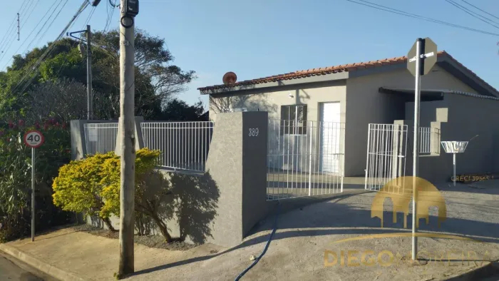 CASA À VENDA EM ATIBAIA | 3 DORMITÓRIOS + QUINTAL COM CHURRASQUEIRA