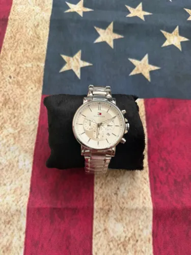 Relógio Tommy Hilfiger Masculino Prata Original - Estilo Premium