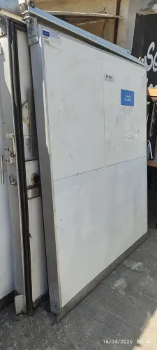 Portas frigorífica c/corrediças ou puxadores seminovas"LEIA"