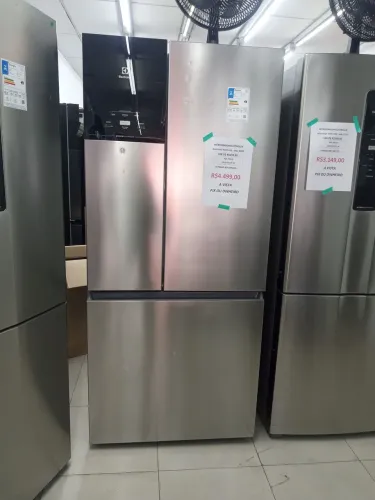 REFRIGERADOR ELECTROLUX IM8S 596L 220V