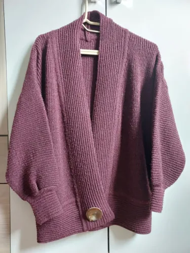 Casaco Vintage Anos 90 Tricô Lã Botão de Pedra Natural ? Peça Única