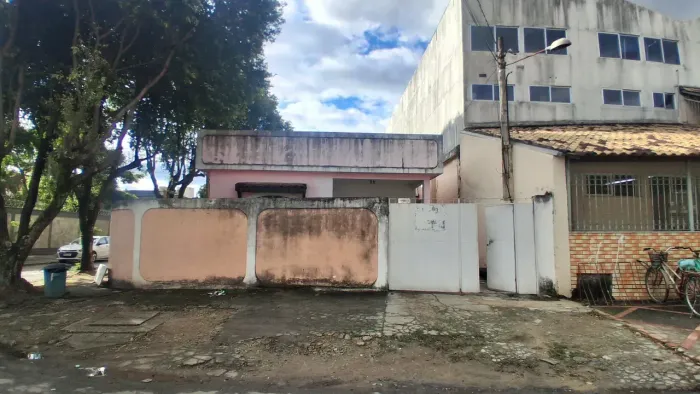 Alugo Casa em Nova Iguaçu