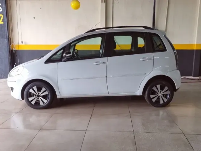 Fiat Idea Attractive 1.4 Fire Flex 8V 5P 2014