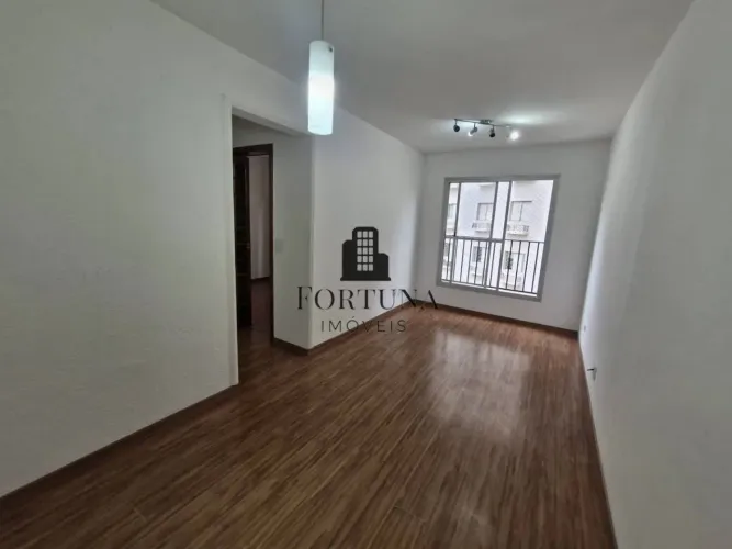 Apartamento com 2 dormitórios para alugar, 50 m² por R$ 3.593,02/mês - Chácara Inglesa - S