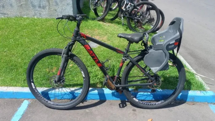 Bicicleta Battle com Garupeira para criança
