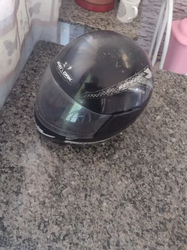 Capacete