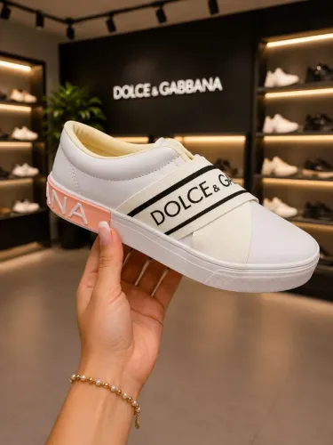 Tênis feminino Dulce Gabbana