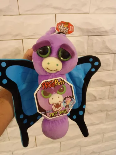 Feisty Pets Borboleta Original Scarin Erin - não é a da Black Machine