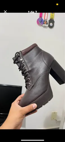 Bota coturno 