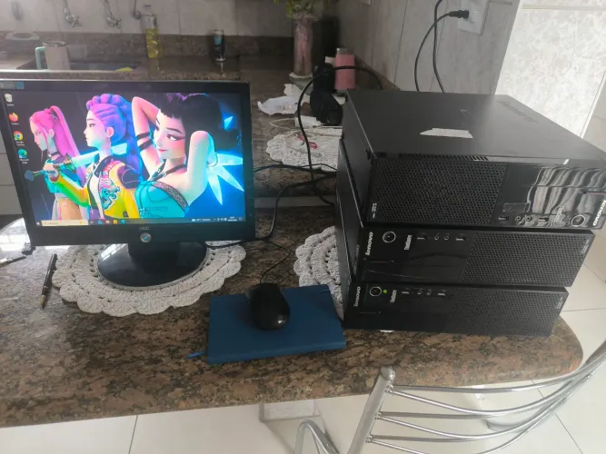 Computador CPU com monitor Intel ou I5 todos com SSD e ram ente 4gb e 8gb em ótimo estado