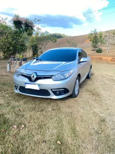 Renault Fluence Sed. Dynamique 2.0 16V Flex Aut. 2016