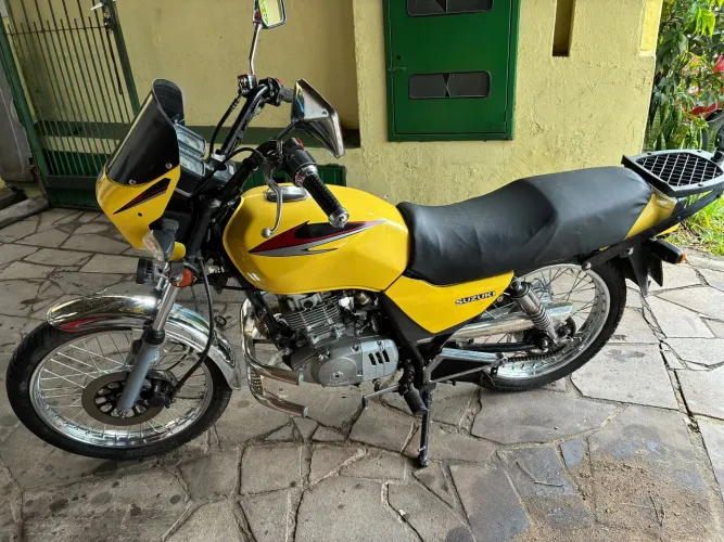 Moto Suzuk Katana125 
