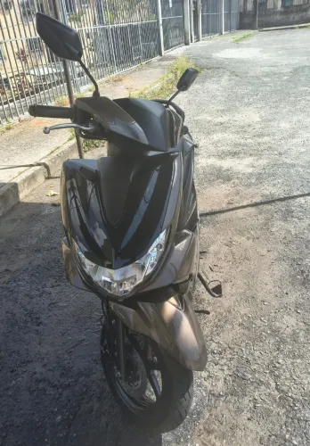Vende-se Motocicleta Yamaha Fluo 125cc