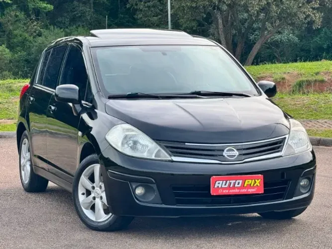 Nissan Tiida SL 1.8/1.8 Flex 16V Aut. 2011