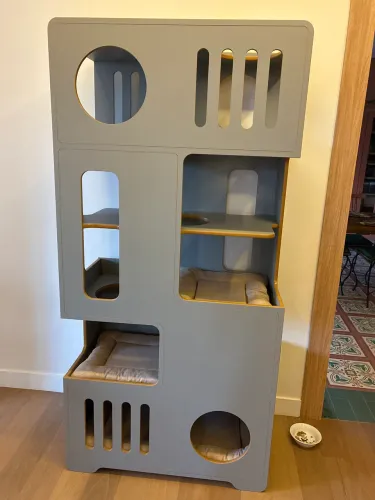 Torre para gatos da Ferpa Design modelo Duque Verde