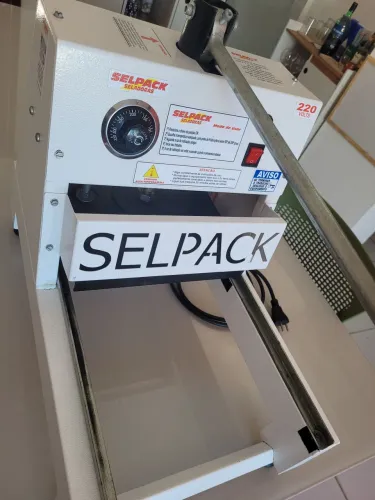 Máquina seladora selpack 