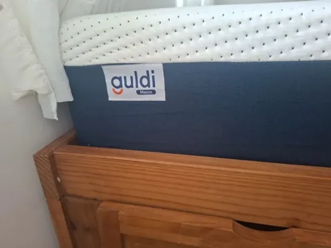 Colchão Guldi de casal