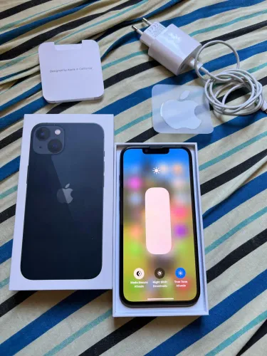 iPhone 13 & AirPod Max