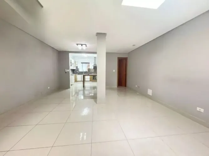 Sobrado para Alugar - Nova Petrópolis - São Bernardo do Campo. 235m² | 4 dormitórios | 2 s