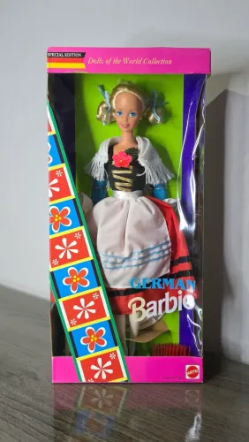 German Barbie (Alemanha) - Dolls of the World 1994