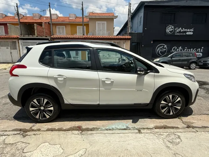 Peugeot 2008 Grife 1.6 Turbo Flex 16V 5P AUT 2020