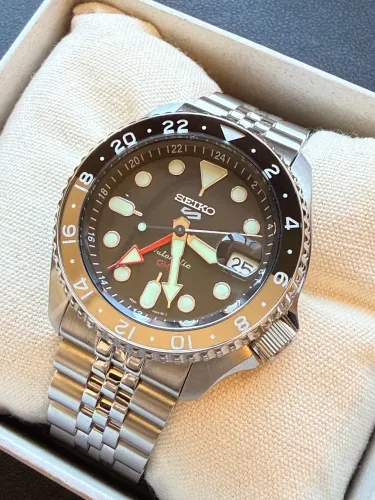 SEIKO 5 SPORTS GMT