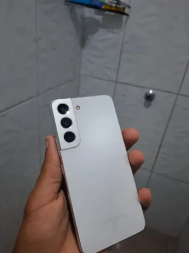 Samsung S22