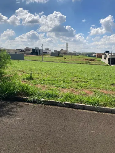 Terreno Condomínio em Piratininga