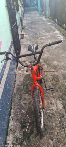 vendo essa bicicleta por R$ 150,00 ja usada quero vender pois não a utilizamos mas