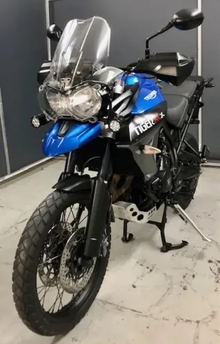 Triumph Tiger Xcx 800 em Ótimo Estado