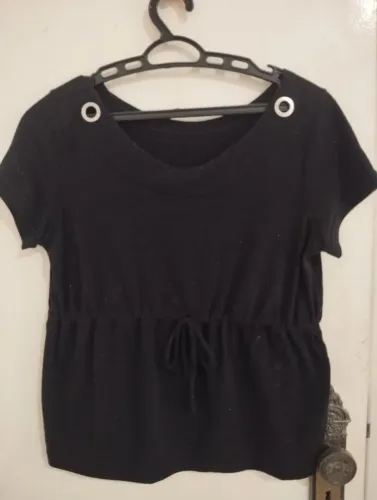 Blusa feminina preta com amarração P